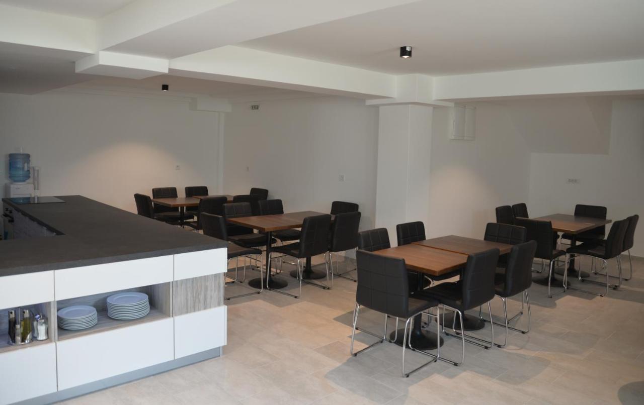 Vila Mihaela Skopje Ngoại thất bức ảnh