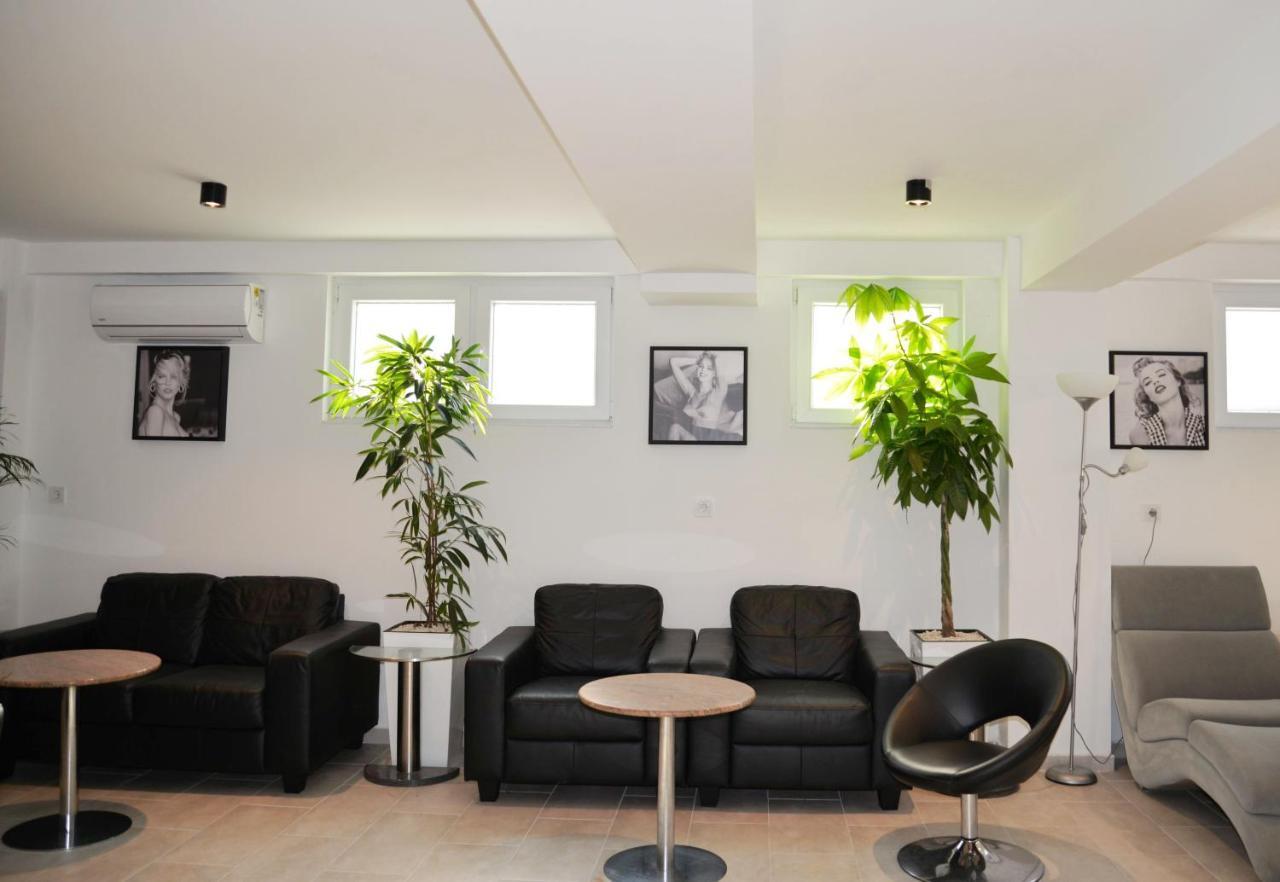 Vila Mihaela Skopje Ngoại thất bức ảnh