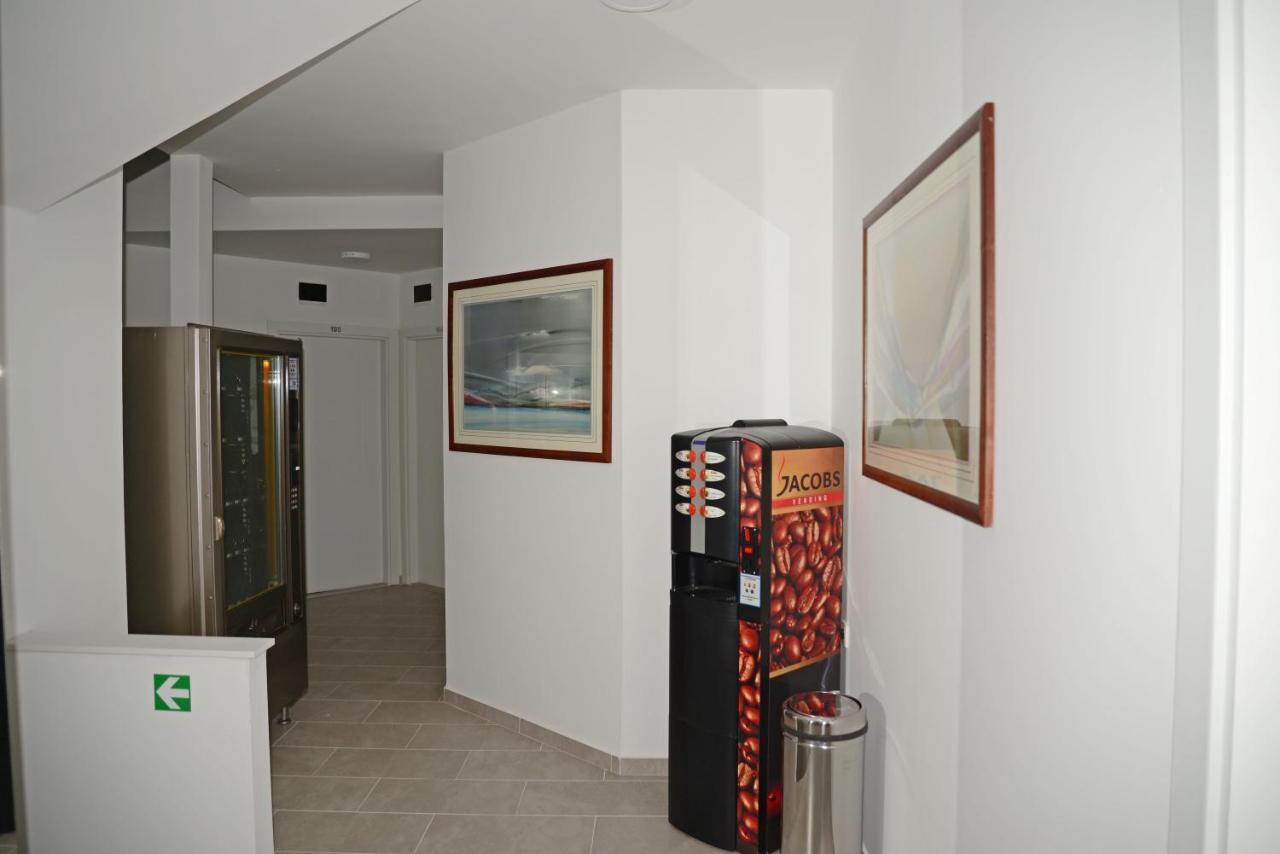 Vila Mihaela Skopje Ngoại thất bức ảnh